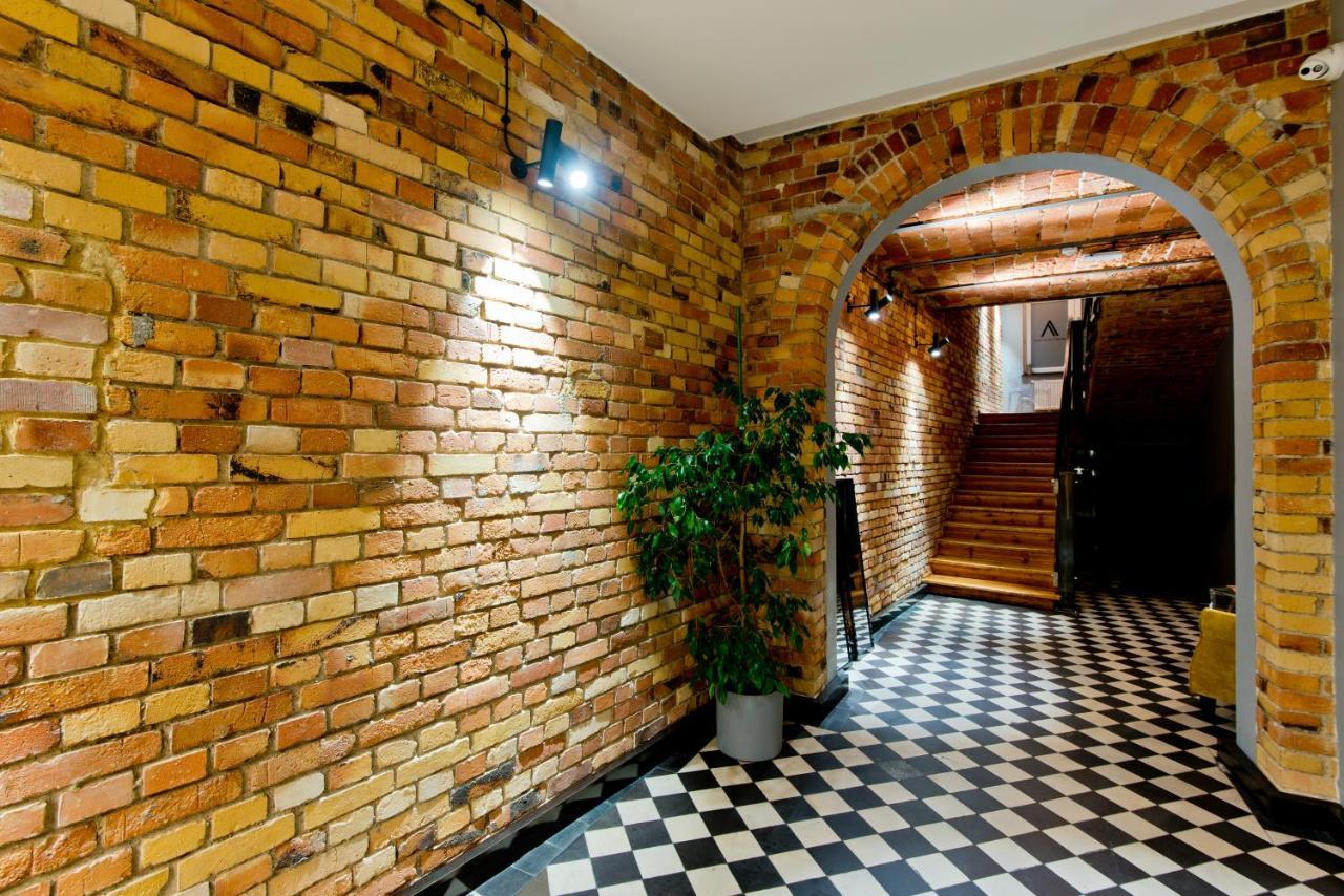 Apartsuites I Sorau Жары Экстерьер фото Interior of the building